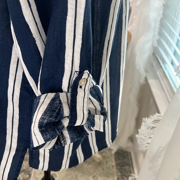 Lands End Linen striped blouse - Picture 3 of 12